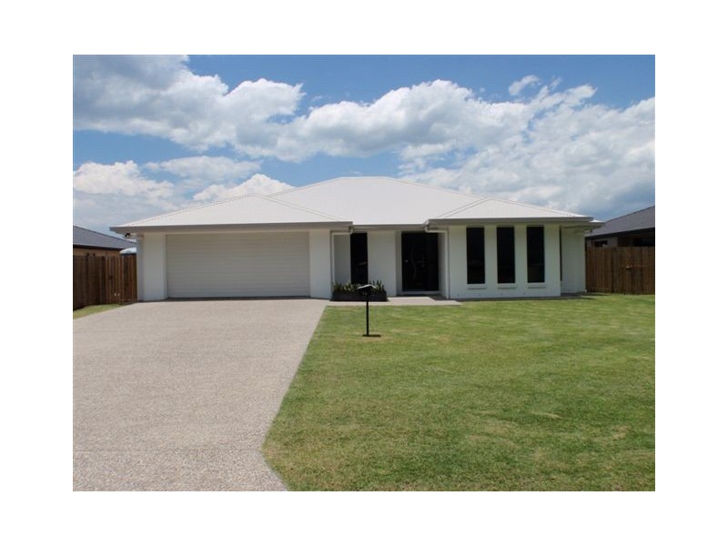 14 Elizabeth St, Mirani QLD 4754