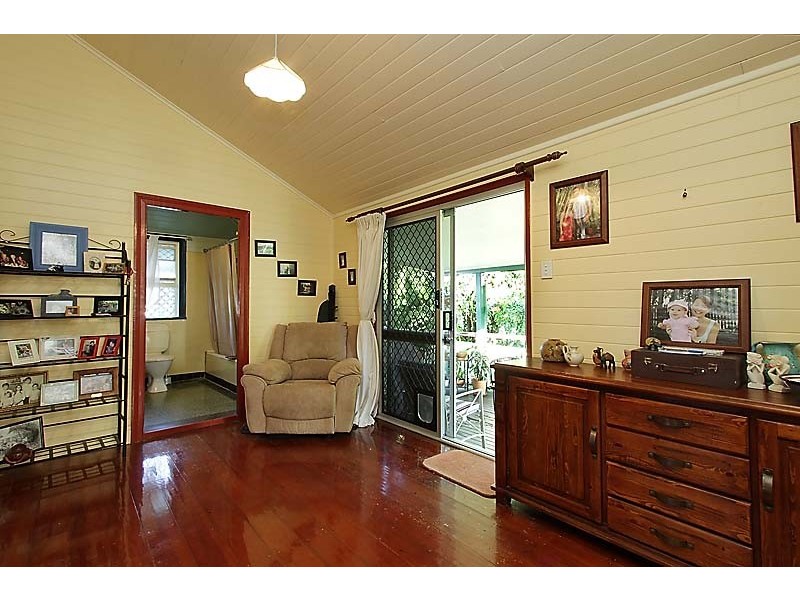 11 Park Street, East Mackay QLD 4740