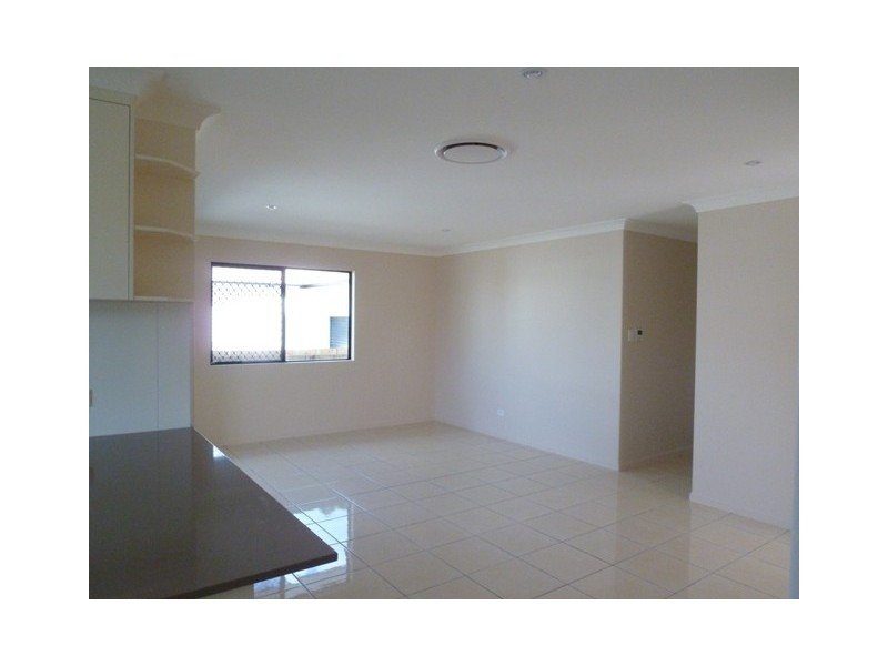 Unit 4, 21 McColl Street, Walkerston QLD 4751