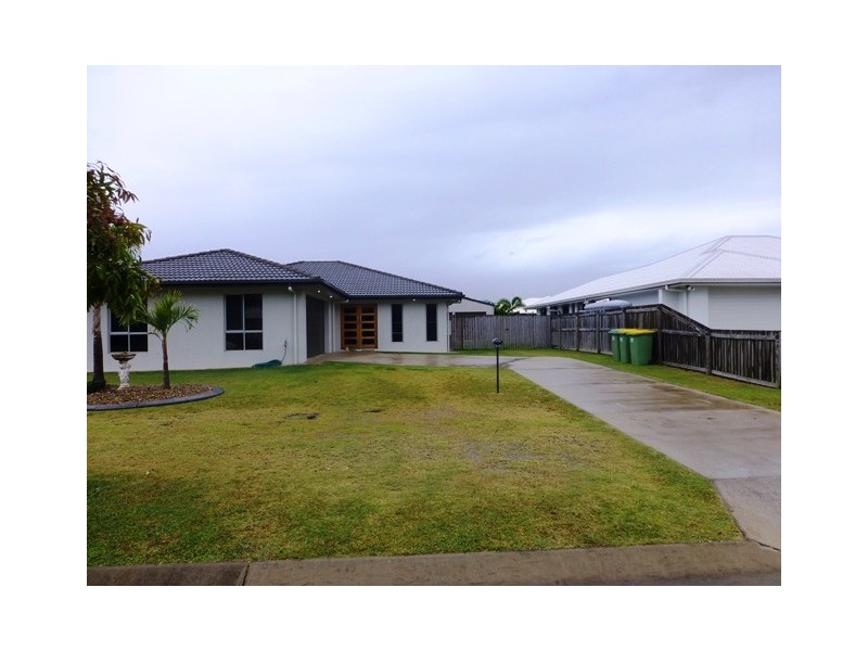 16 Elizabeth Street, Mirani QLD 4754