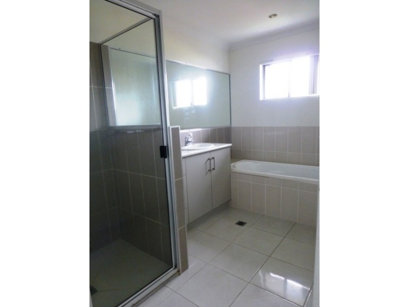 16 Elizabeth Street, Mirani QLD 4754
