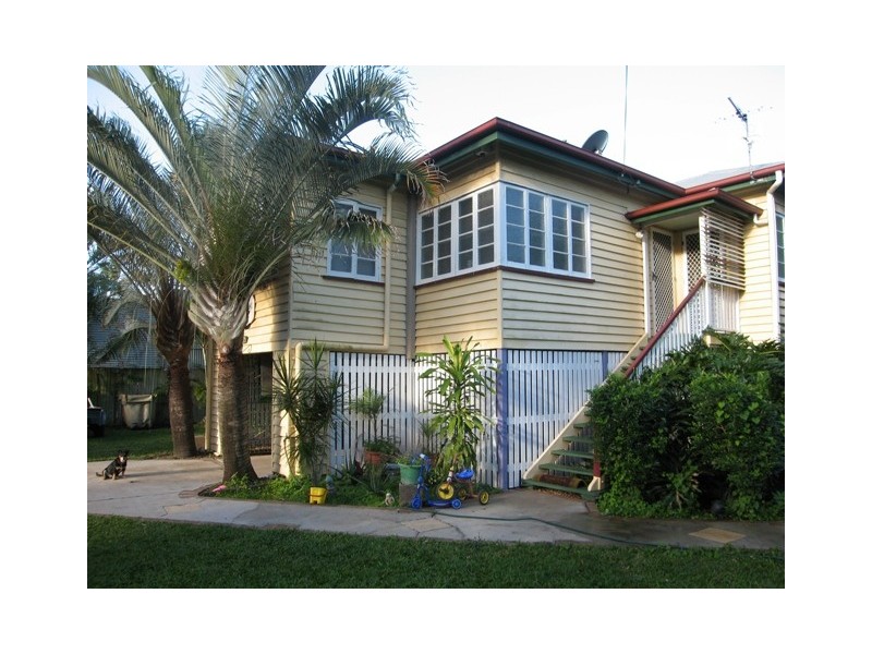 15 Sneyd Street, West Mackay QLD 4740