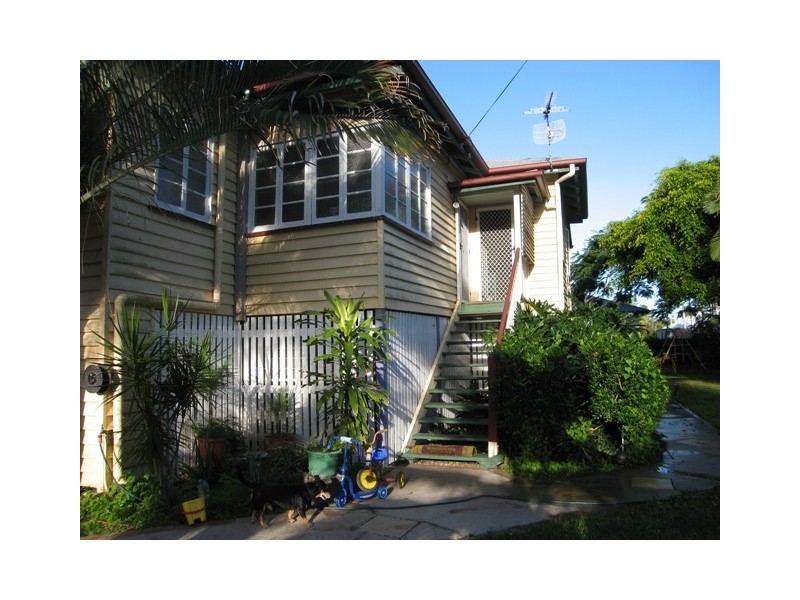 15 Sneyd Street, West Mackay QLD 4740