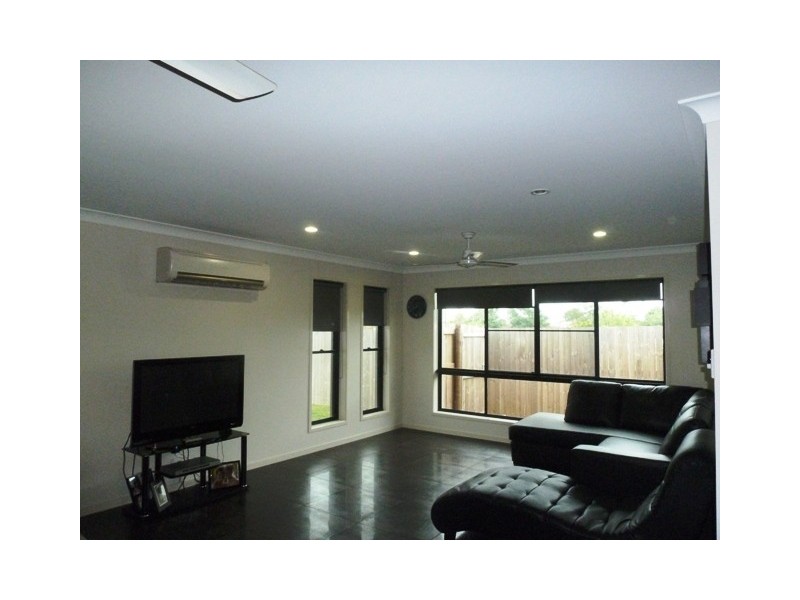 21 Firefly Crescent, Ooralea QLD 4740