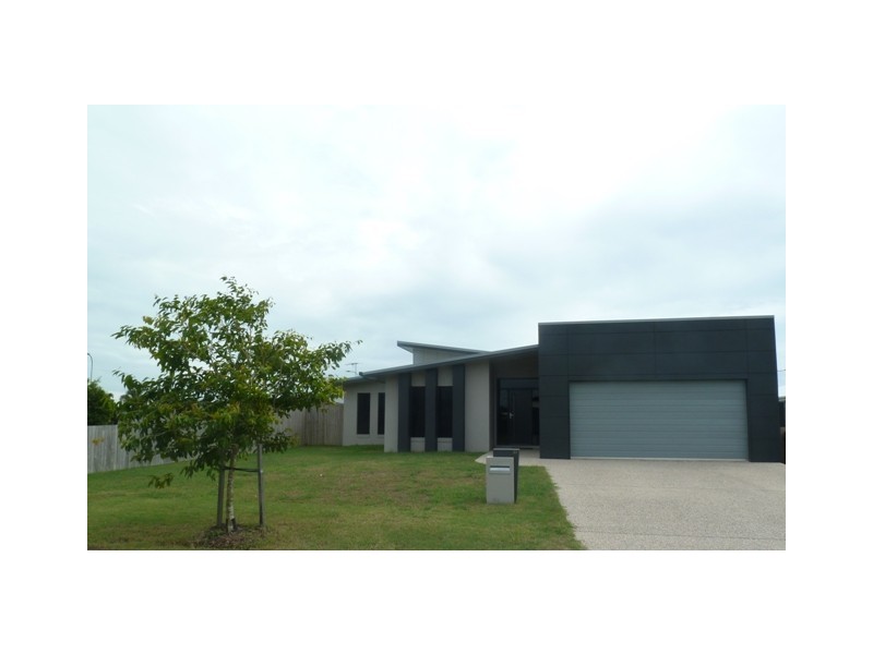 21 Firefly Crescent, Ooralea QLD 4740