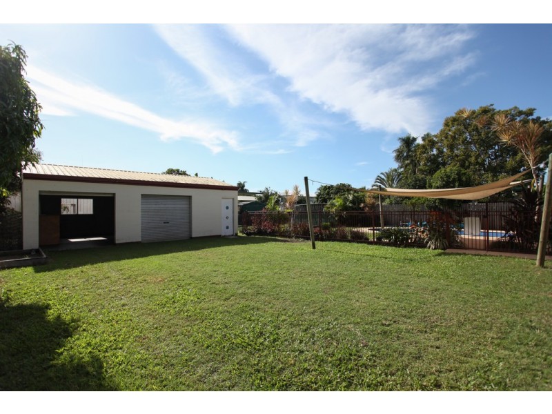 10 Chauvel Street, South Mackay QLD 4740