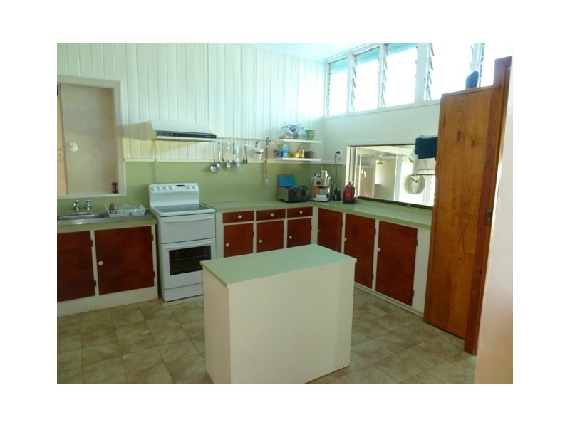 3 Douglas Street, West Mackay QLD 4740