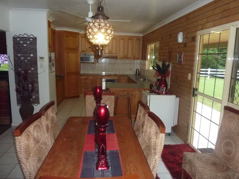 6 Palm Ridge Drive, Glenella QLD 4740