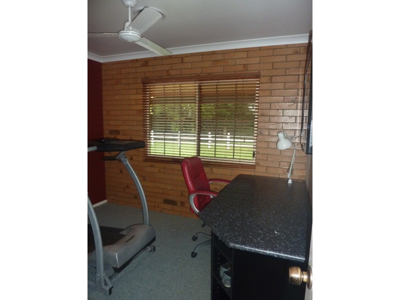 6 Palm Ridge Drive, Glenella QLD 4740