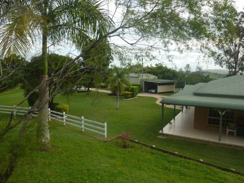 6 Palm Ridge Drive, Glenella QLD 4740