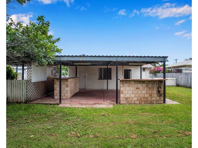 24 Adrian Street, West Mackay QLD 4740