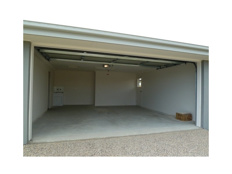 15 Dobinson Street, Bucasia QLD 4750