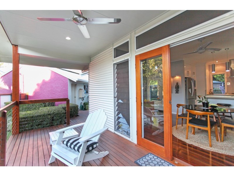 101 Waverley St, Bucasia QLD 4750