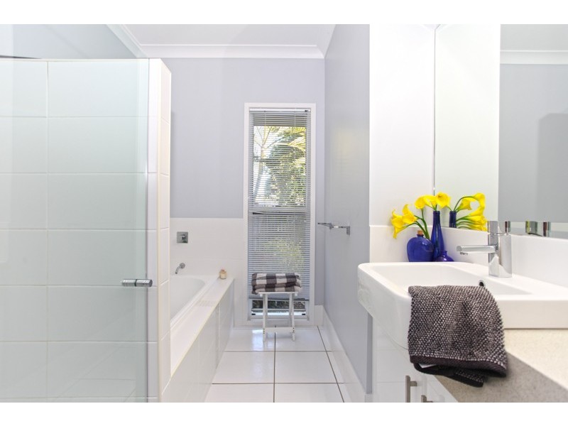 101 Waverley St, Bucasia QLD 4750