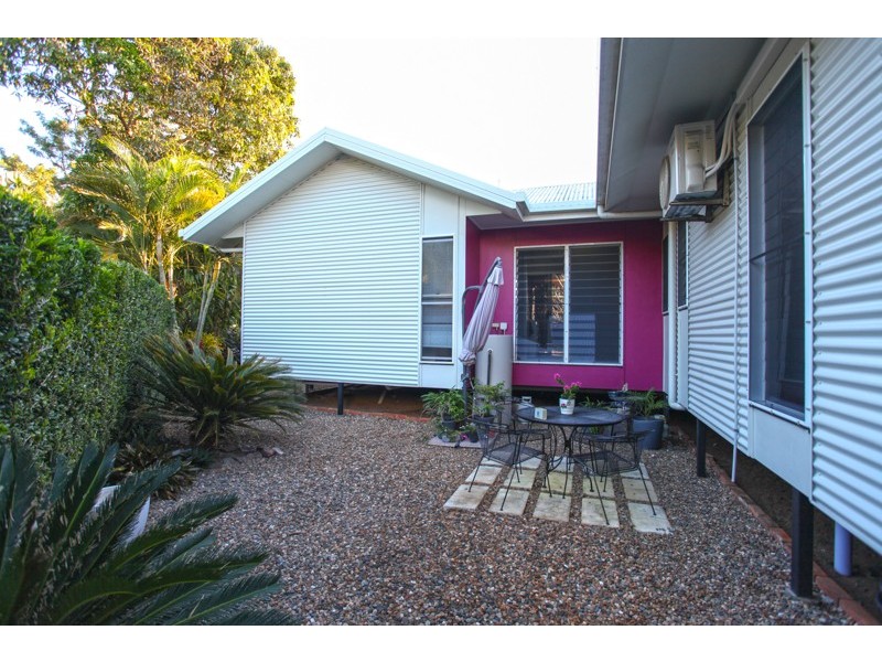 101 Waverley St, Bucasia QLD 4750