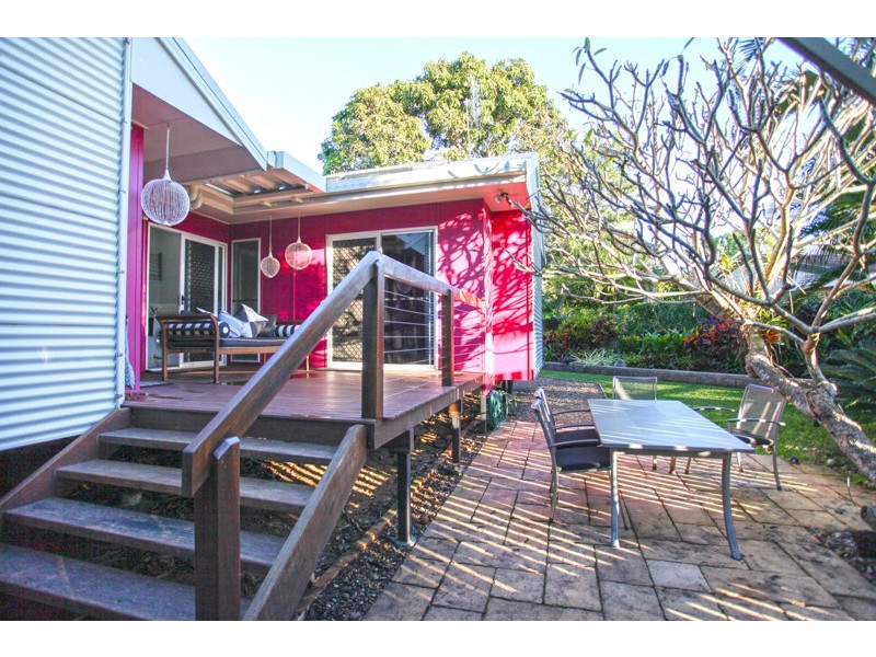 101 Waverley St, Bucasia QLD 4750