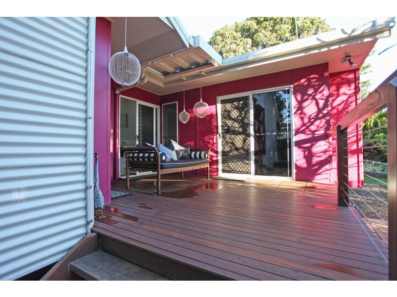 101 Waverley St, Bucasia QLD 4750