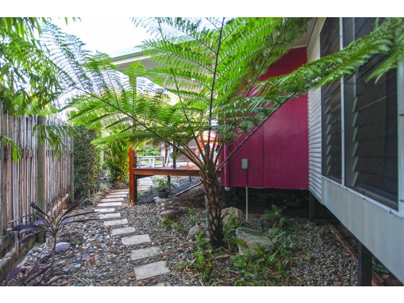 101 Waverley St, Bucasia QLD 4750