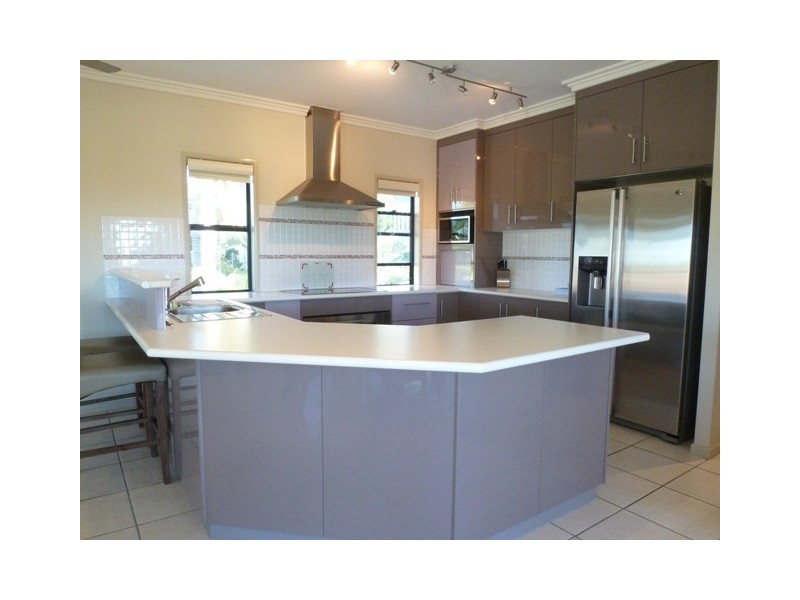 2 Prudhoe Street, East Mackay QLD 4740