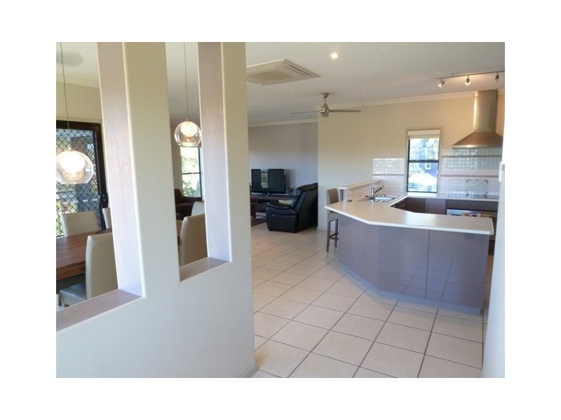 2 Prudhoe Street, East Mackay QLD 4740