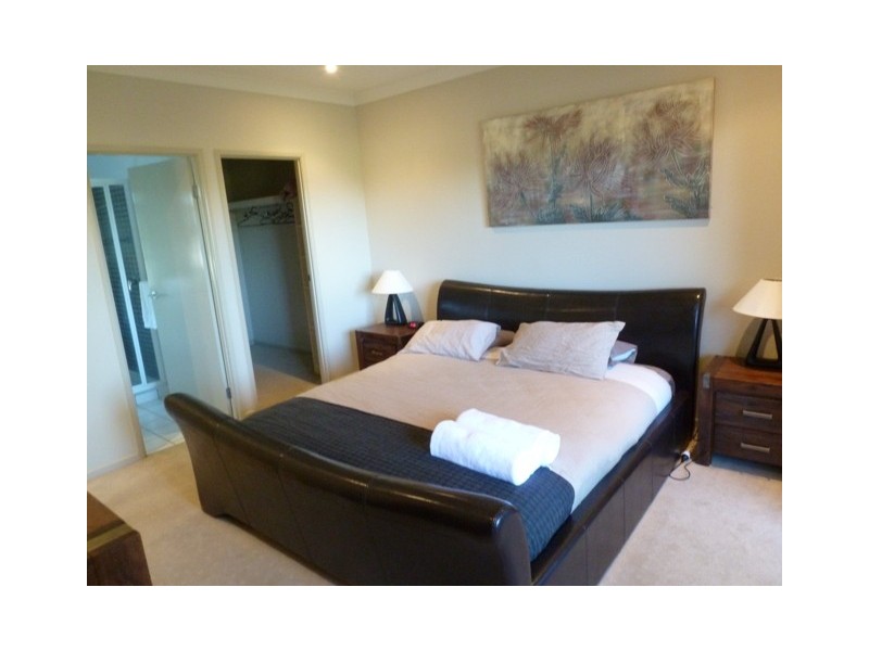 2 Prudhoe Street, East Mackay QLD 4740