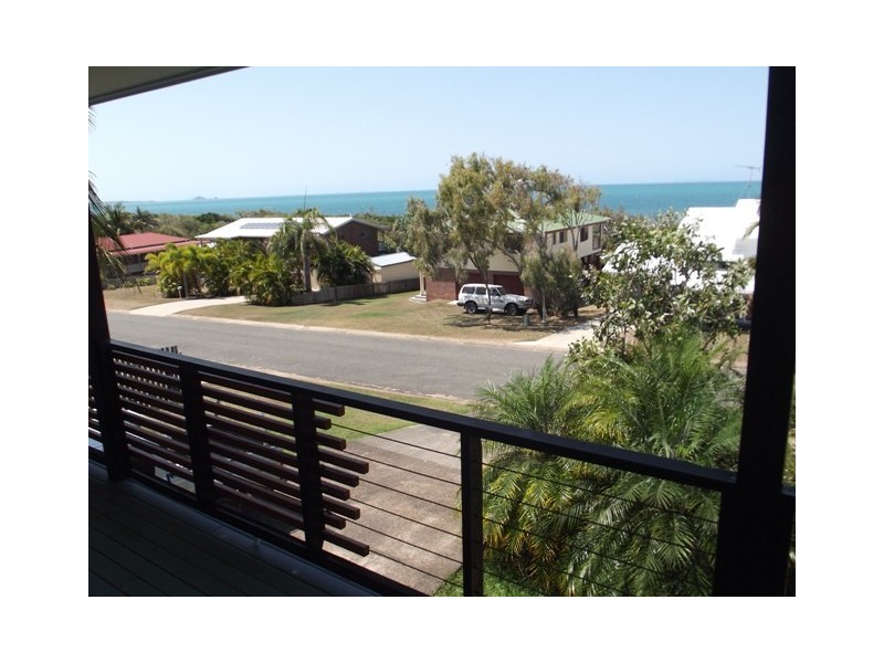 9 Ocean Drive, Sarina QLD 4737