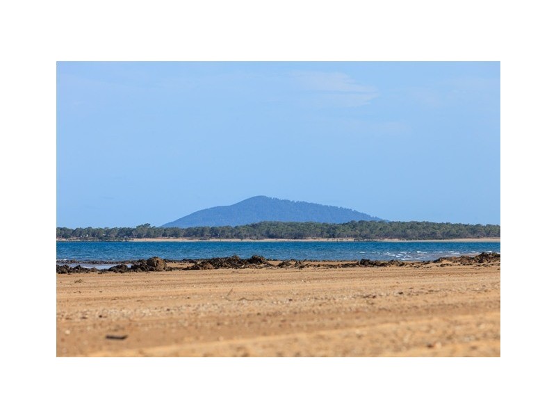 9 Ocean Drive, Sarina QLD 4737