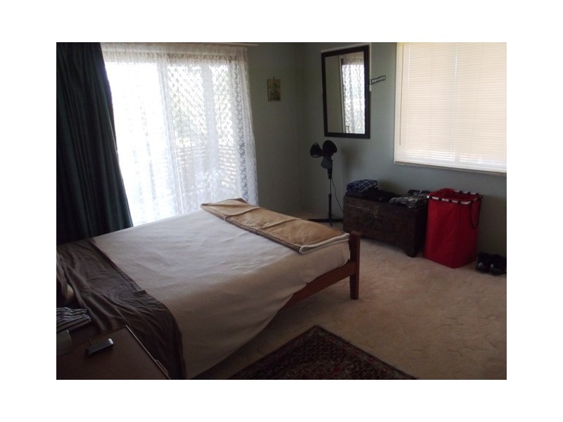 9 Ocean Drive, Sarina QLD 4737