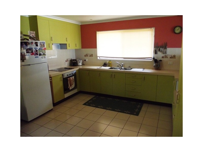 9 Ocean Drive, Sarina QLD 4737