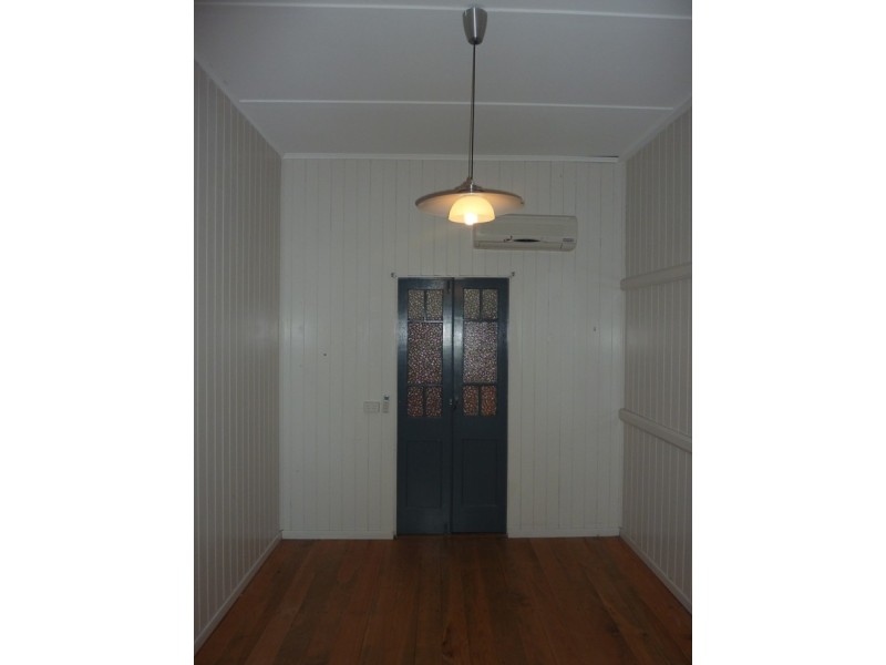 6 Symons Street, South Mackay QLD 4740