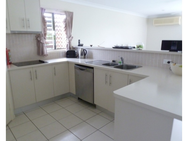10 Rosemoor Court, Glenella QLD 4740