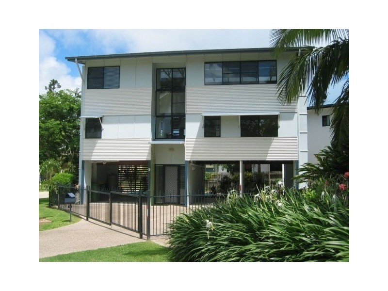 9/3 Mango Avenue, Eimeo QLD 4740