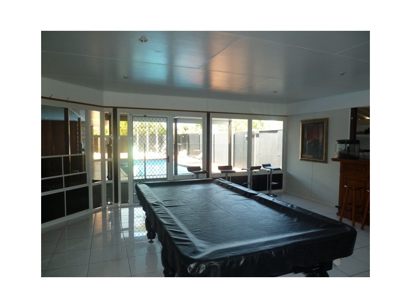 32 Bridge Rd, East Mackay QLD 4740