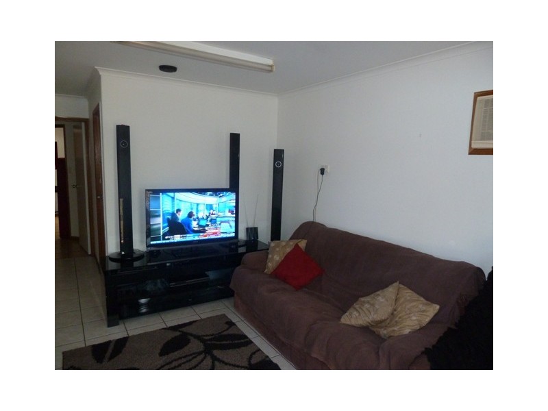 32 Bridge Rd, East Mackay QLD 4740