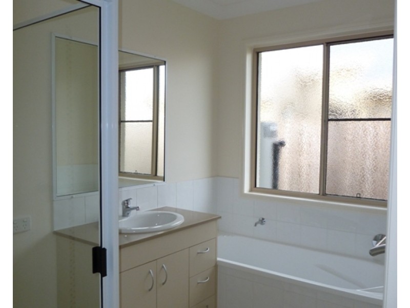 13 Galleon Circuit, Bucasia QLD 4750