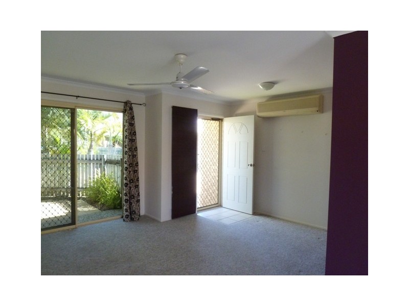 4/3 Ribbon Court, Glenella QLD 4740