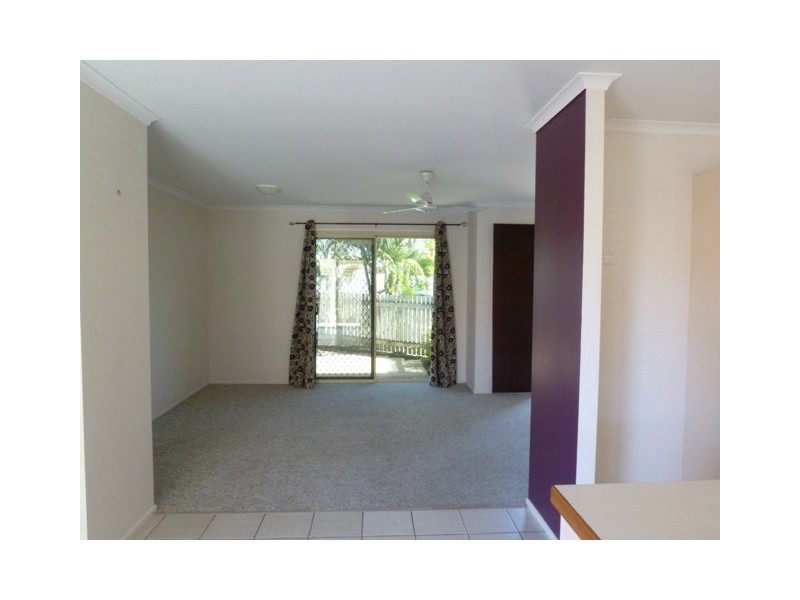 4/3 Ribbon Court, Glenella QLD 4740