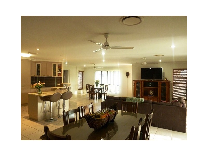 32 Monash Way, Ooralea QLD 4740