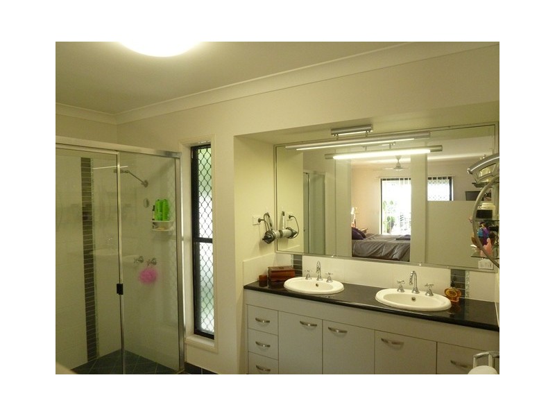32 Monash Way, Ooralea QLD 4740