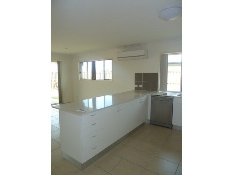 20 Trinity Parade, Blacks Beach QLD 4740