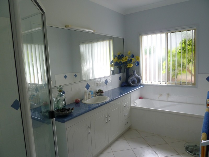 19 Shuttlewood Dr, Richmond QLD 4740