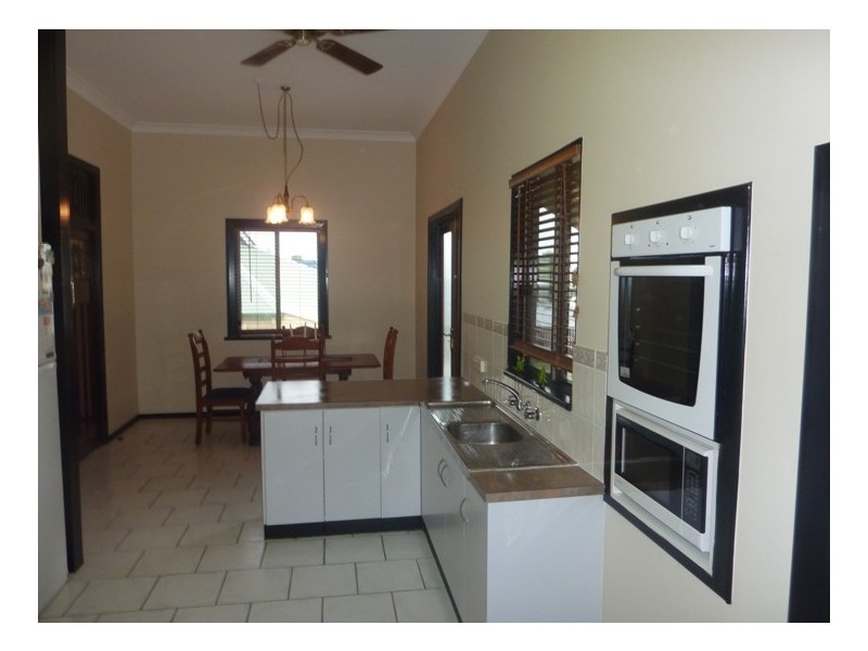 11 Harbour Road, North Mackay QLD 4740