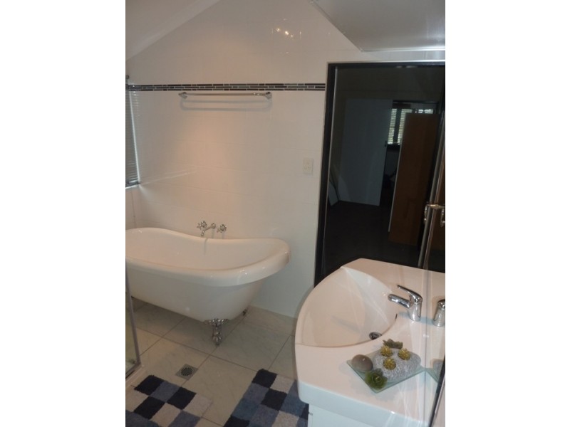 11 Harbour Road, North Mackay QLD 4740