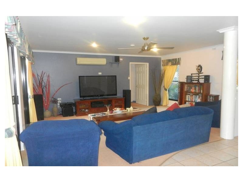 6 Driftwood Crt, Rural View QLD 4740