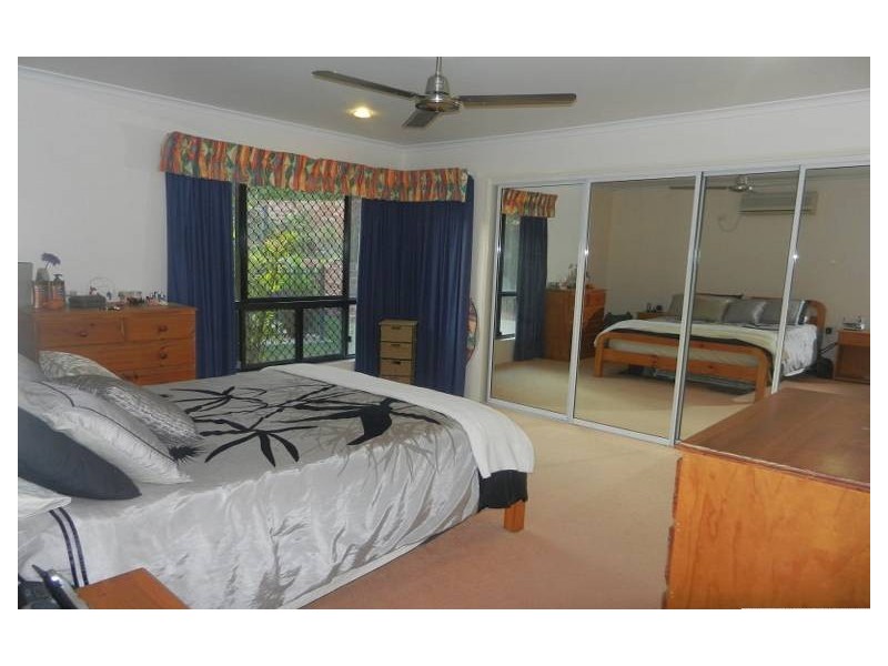 6 Driftwood Crt, Rural View QLD 4740