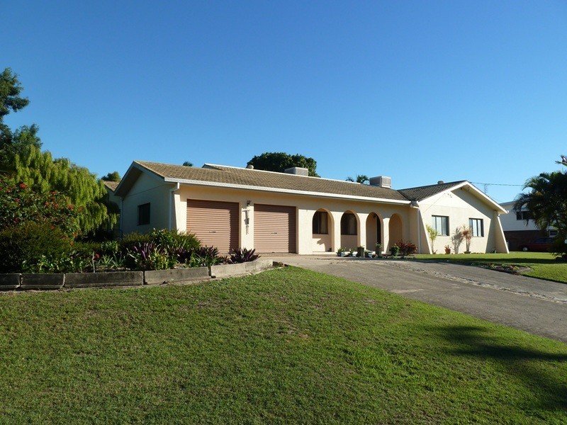 1 Fernleigh Ave, Andergrove QLD 4740