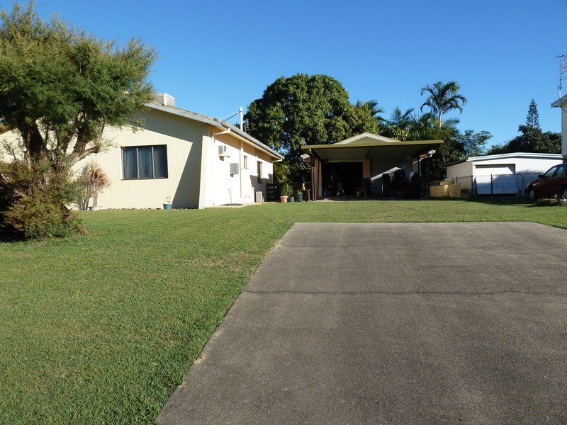 1 Fernleigh Ave, Andergrove QLD 4740