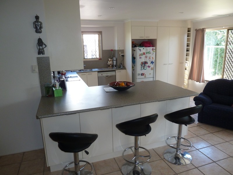 25 John Oxley Avenue, Rural View QLD 4740