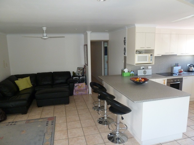 25 John Oxley Avenue, Rural View QLD 4740