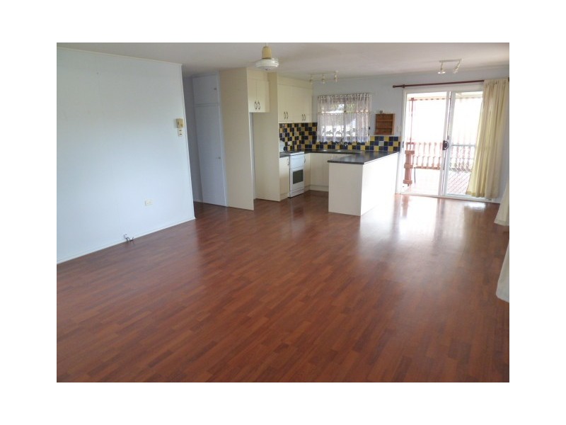 10 Chauvel Street, South Mackay QLD 4740